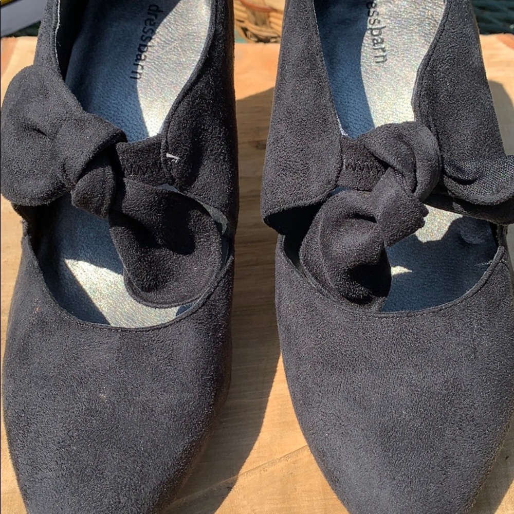 Black dress barn shoes size 9